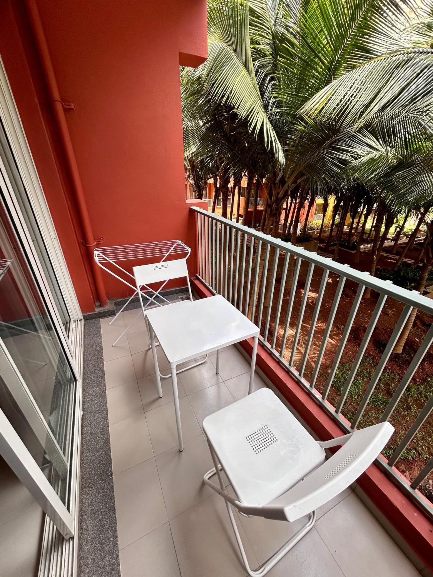 Pool And Garden View Good Stay Premium 2 Bhk Flat 104 Dabolim Kültér fotó